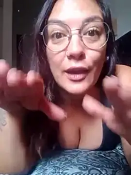 Snapshot of kuramaqueen chatting on February 26, 5:57 pm kuramaqueen online show from February 26, 5:57 pm