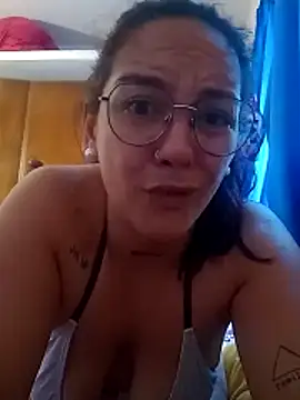 Snapshot of kuramaqueen chatting on February 5, 10:22 am kuramaqueen online show from February 5, 10:22 am