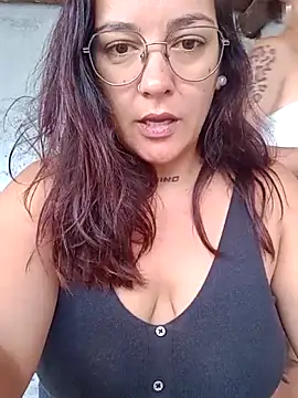 Snapshot of kuramaqueen chatting on February 21, 6:10 pm kuramaqueen online show from February 21, 6:10 pm