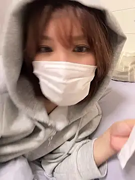  3 mNm 3  online show from March 22, 3:57 pm