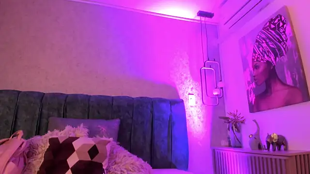 Aleera Walton online show from March 26, 7:23 pm