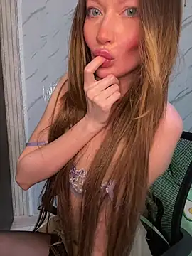 AliceeXHottie online show from July 5, 10:11 am