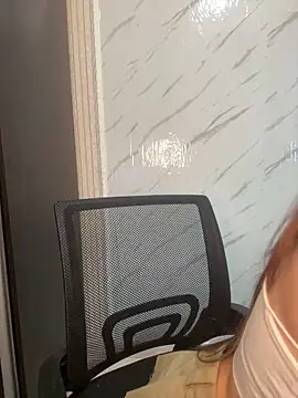 AliceeXHottie online show from June 10, 11:11 am