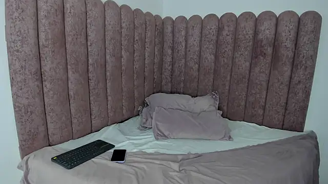 Zoe Banx online show from February 9, 11:03 pm