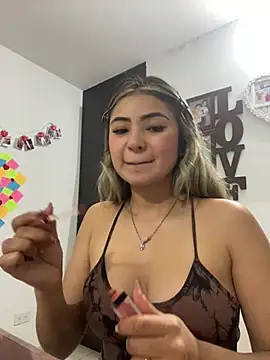 sweetlove- online show from March 21, 12:45 am