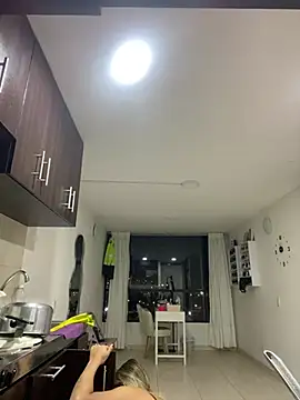 sweetlove- online show from April 21, 1:42 am