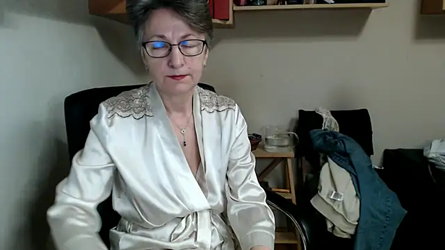 katemodel online show from November 20, 7:42 am