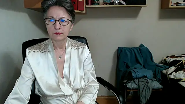 katemodel online show from November 14, 5:55 am