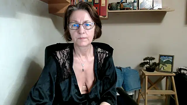 Snapshot of katemodel chatting on July 16, 6:10 am katemodel online show from July 16, 6:10 am