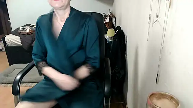 katemodel online show from November 10, 6:51 am