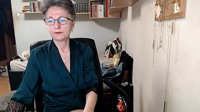 Snapshot of katemodel chatting on October 9, 6:25 am katemodel online show from October 9, 6:25 am