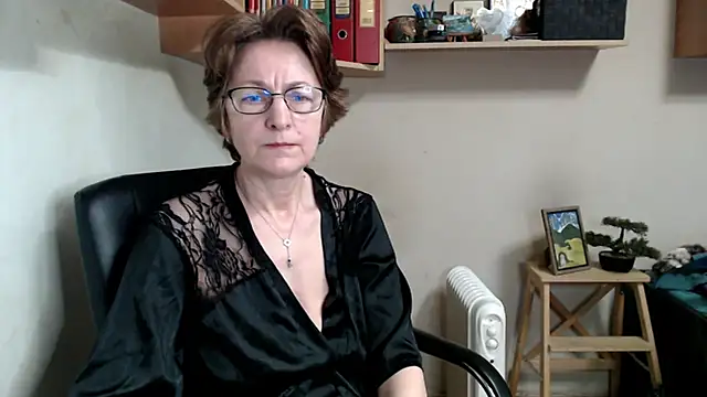 katemodel online show from February 23, 7:31 am