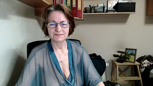 Snapshot of katemodel chatting on June 11, 5:26 am katemodel online show from June 11, 5:26 am