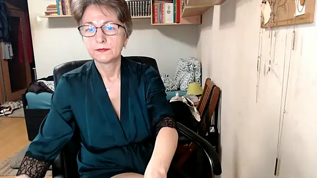 Snapshot of katemodel chatting on September 22, 6:19 am katemodel online show from September 22, 6:19 am
