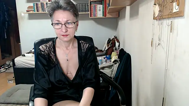 Snapshot of katemodel chatting on October 5, 7:10 am katemodel online show from October 5, 7:10 am