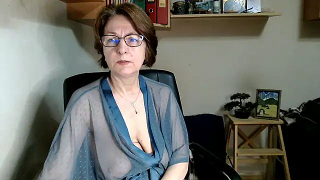 Snapshot of katemodel chatting on July 8, 5:30 am katemodel online show from July 8, 5:30 am