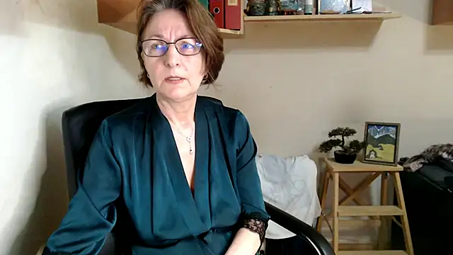 Snapshot of katemodel chatting on July 11, 3:51 am katemodel online show from July 11, 3:51 am