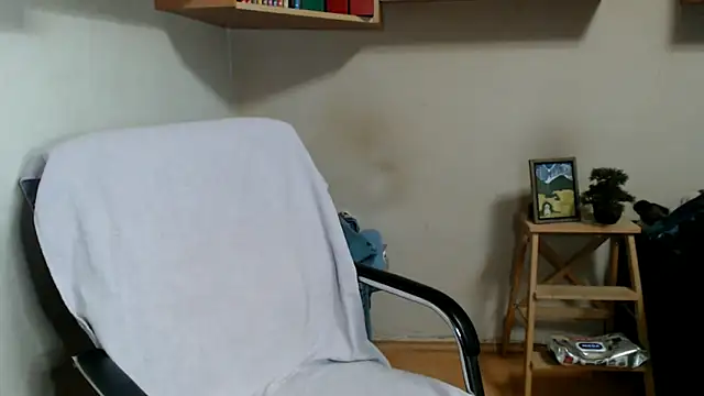 katemodel online show from January 15, 8:07 am