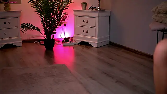 Snapshot of KassidyVibe chatting on February 10, 10:58 am KassidyVibe online show from February 10, 10:58 am