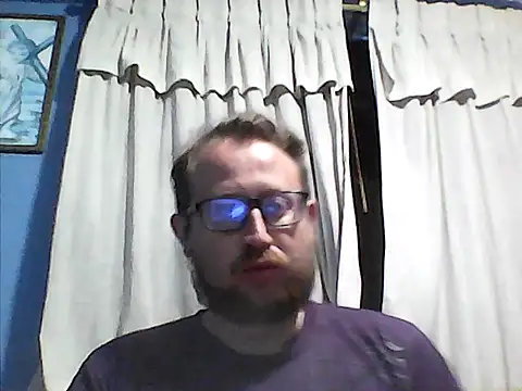 Ecuhot8976 online show from May 7, 3:44 am