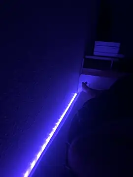 BIGDICK111000 online show from April 4, 10:27 pm
