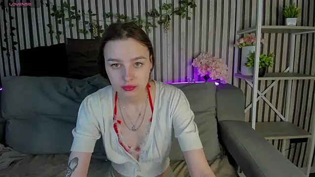 Snapshot of Patricia_mil1er chatting on February 5, 12:06 am Patricia mil1er online show from February 5, 12:06 am