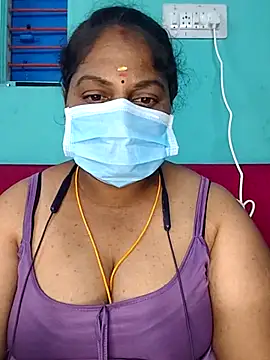 Snapshot of TamilSembaruthi143 chatting on February 15, 7:02 pm TamilSembaruthi143 online show from February 15, 7:02 pm