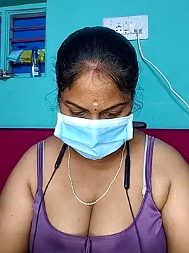 Snapshot of TamilSembaruthi143 chatting on May 15, 7:45 pm TamilSembaruthi143 online show from May 15, 7:45 pm