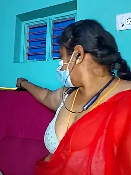 Snapshot of TamilSembaruthi143 chatting on February 14, 7:47 pm TamilSembaruthi143 online show from February 14, 7:47 pm