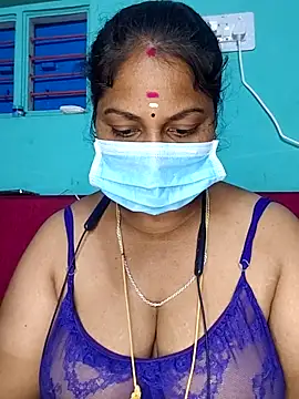 Snapshot of TamilSembaruthi143 chatting on June 10, 9:05 pm TamilSembaruthi143 online show from June 10, 9:05 pm