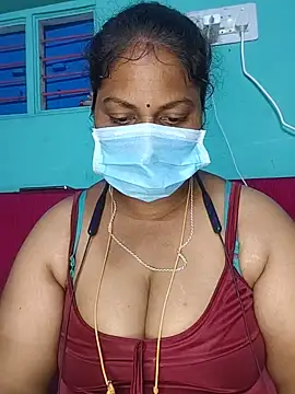 Snapshot of TamilSembaruthi143 chatting on June 12, 10:51 pm TamilSembaruthi143 online show from June 12, 10:51 pm