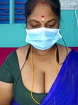 Snapshot of TamilSembaruthi143 chatting on February 7, 7:55 pm TamilSembaruthi143 online show from February 7, 7:55 pm