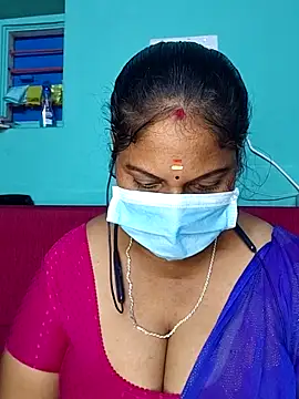 Snapshot of TamilSembaruthi143 chatting on May 14, 9:45 pm TamilSembaruthi143 online show from May 14, 9:45 pm
