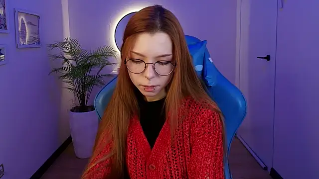 Snapshot of PinkAn8el chatting on February 9, 3:15 am PinkAn8el online show from February 9, 3:15 am