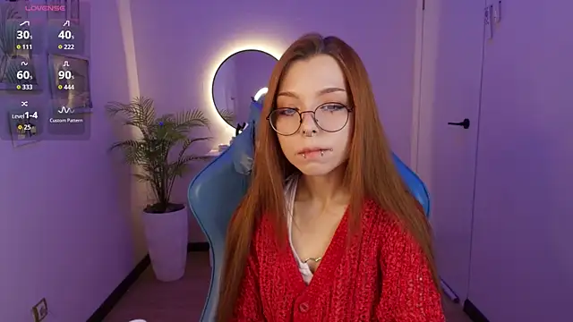 Snapshot of PinkAn8el chatting on February 12, 2:55 am PinkAn8el online show from February 12, 2:55 am