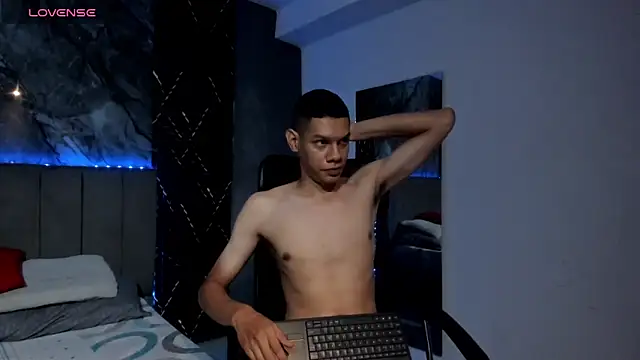 milo cruz  online show from February 10, 2:05 pm