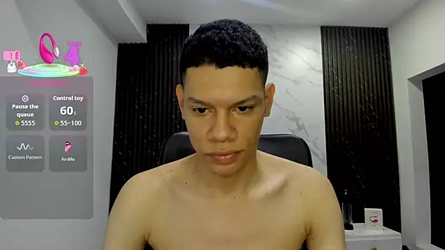 milo cruz  online show from June 18, 1:59 am