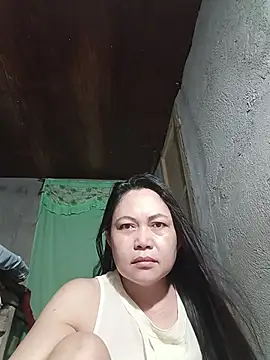 hotpinay 45 online show from May 28, 8:15 pm