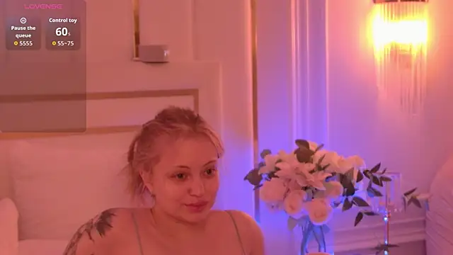 MollyHilton online show from March 3, 5:53 pm