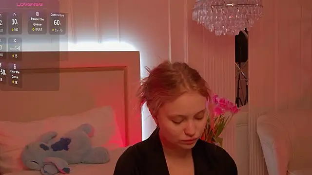 MollyHilton online show from March 10, 6:12 pm