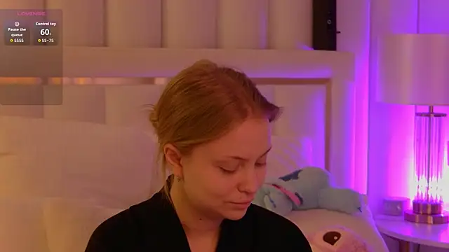 MollyHilton online show from February 11, 5:57 pm