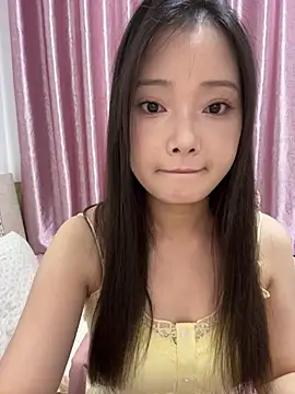 Snapshot of BIGBABYYEYE chatting on June 24, 12:48 pm BIGBABYYEYE online show from June 24, 12:48 pm