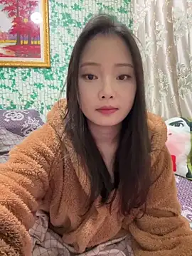 BIGBABYYEYE online show from March 20, 2:18 pm