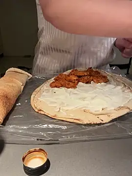 Snapshot of Sara0202 chatting on February 25, 6:08 pm Sara0202 online show from February 25, 6:08 pm