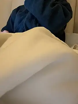 Snapshot of Sara0202 chatting on March 17, 7:17 pm Sara0202 online show from March 17, 7:17 pm