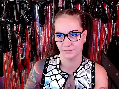 Snapshot of _MissJaneWarren_ chatting on July 10, 9:09 am MissJaneWarren online show from July 10, 9:09 am