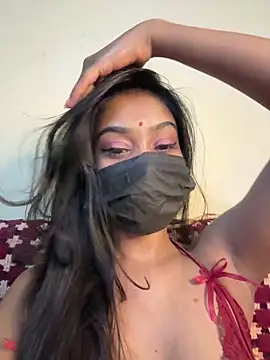 Snapshot of Roohbabe chatting on April 19, 6:10 pm Roohbabe online show from April 19, 6:10 pm