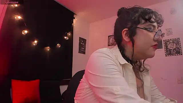 SamanthaGriim online show from March 25, 11:14 pm