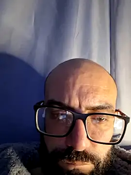 Robsonitj90 online show from June 7, 6:18 am