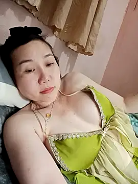 Snapshot of Ana-love2026 chatting on February 28, 1:44 pm Ana-love2026 online show from February 28, 1:44 pm